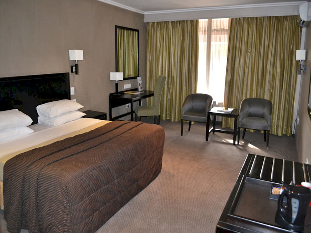 President Hotel Блумфонтейн Экстерьер фото